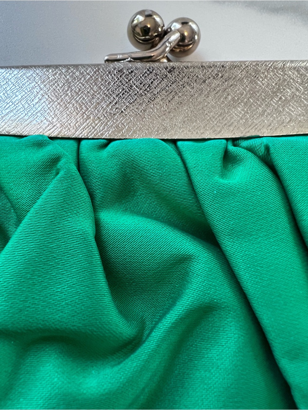 Vintage Emerald Green Textile Evening Clutch Bag 1960s - Picture 6 of 16